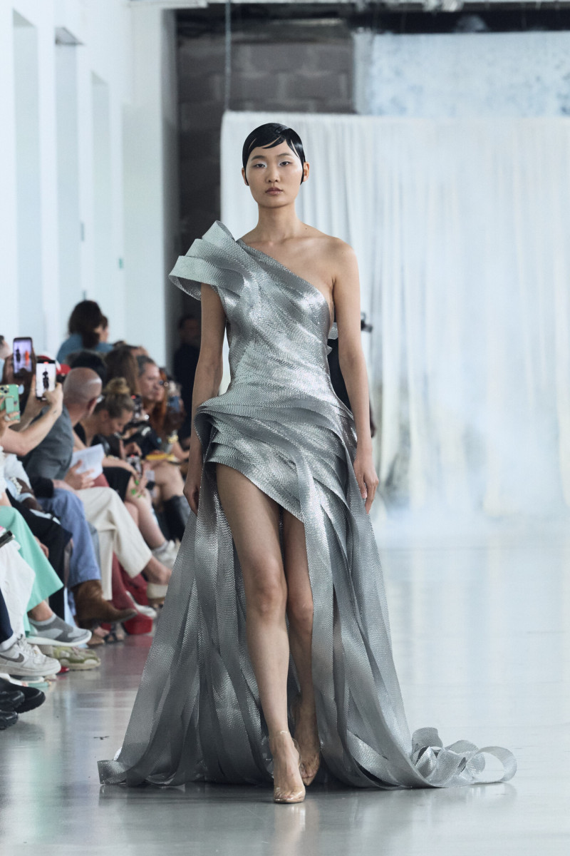 Lever Couture fashion show for Autumn/Winter 2025