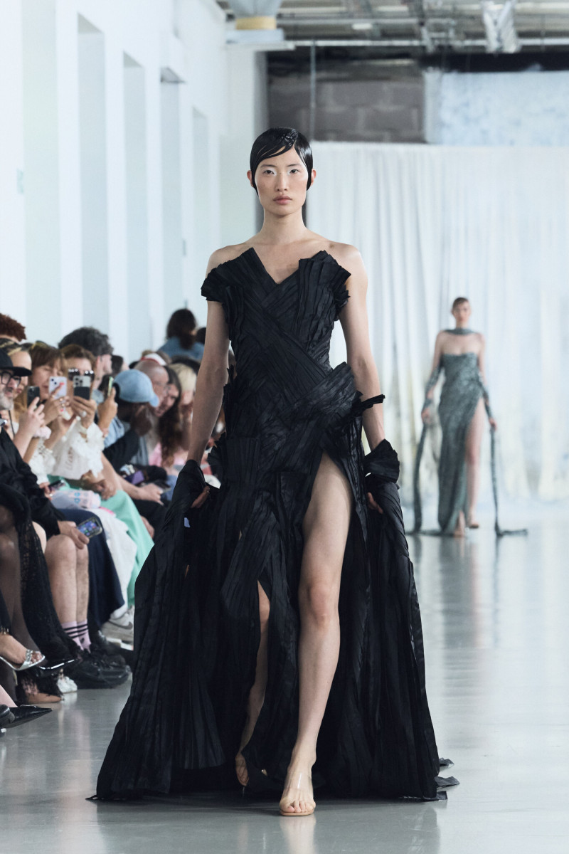 Lever Couture fashion show for Autumn/Winter 2025