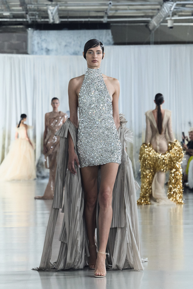 Lever Couture fashion show for Autumn/Winter 2025