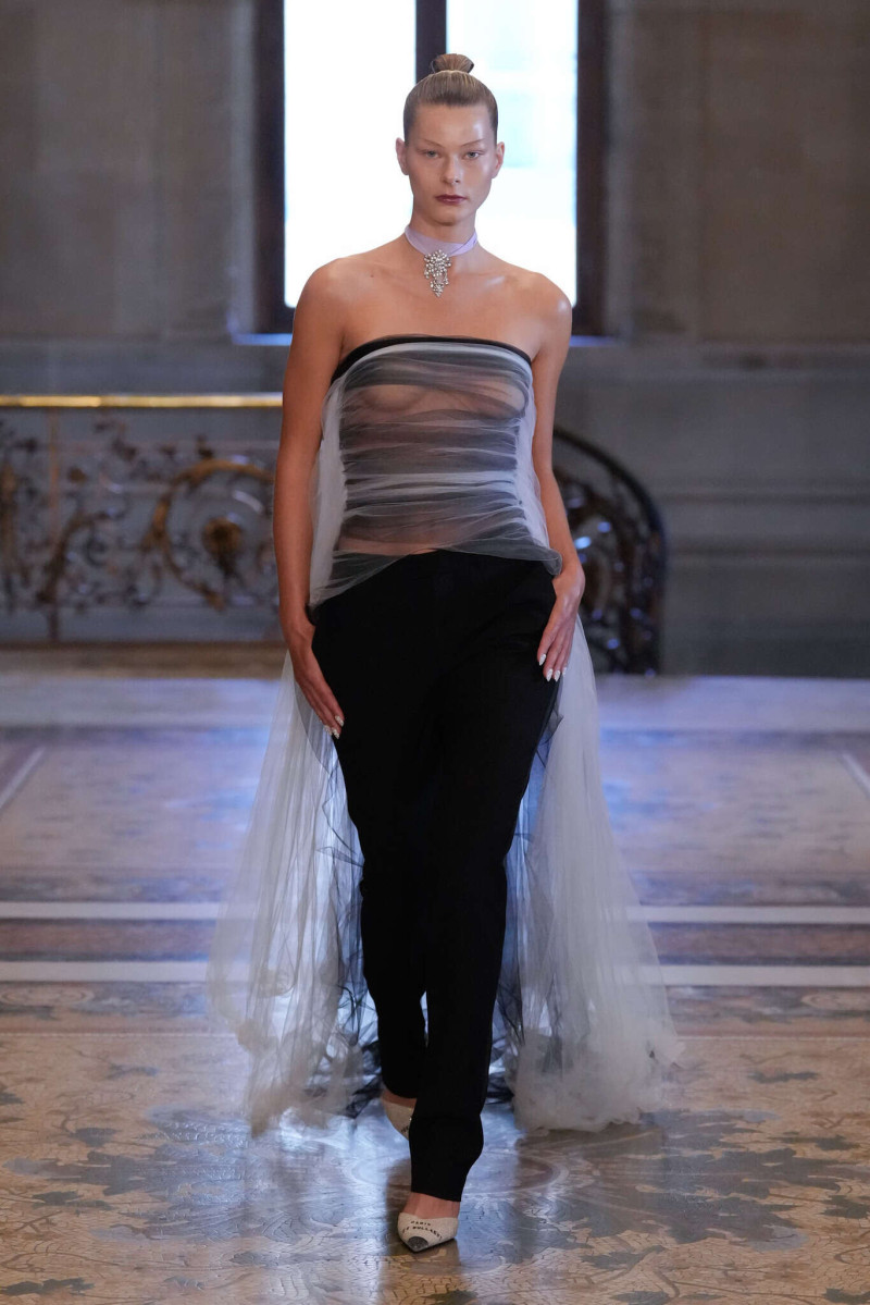 Peet Dullaert fashion show for Autumn/Winter 2025