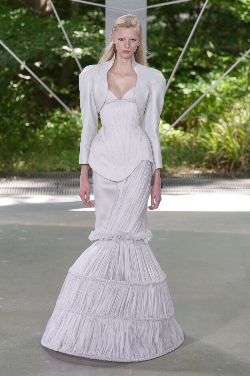 ArdAzAei fashion show for Autumn/Winter 2025