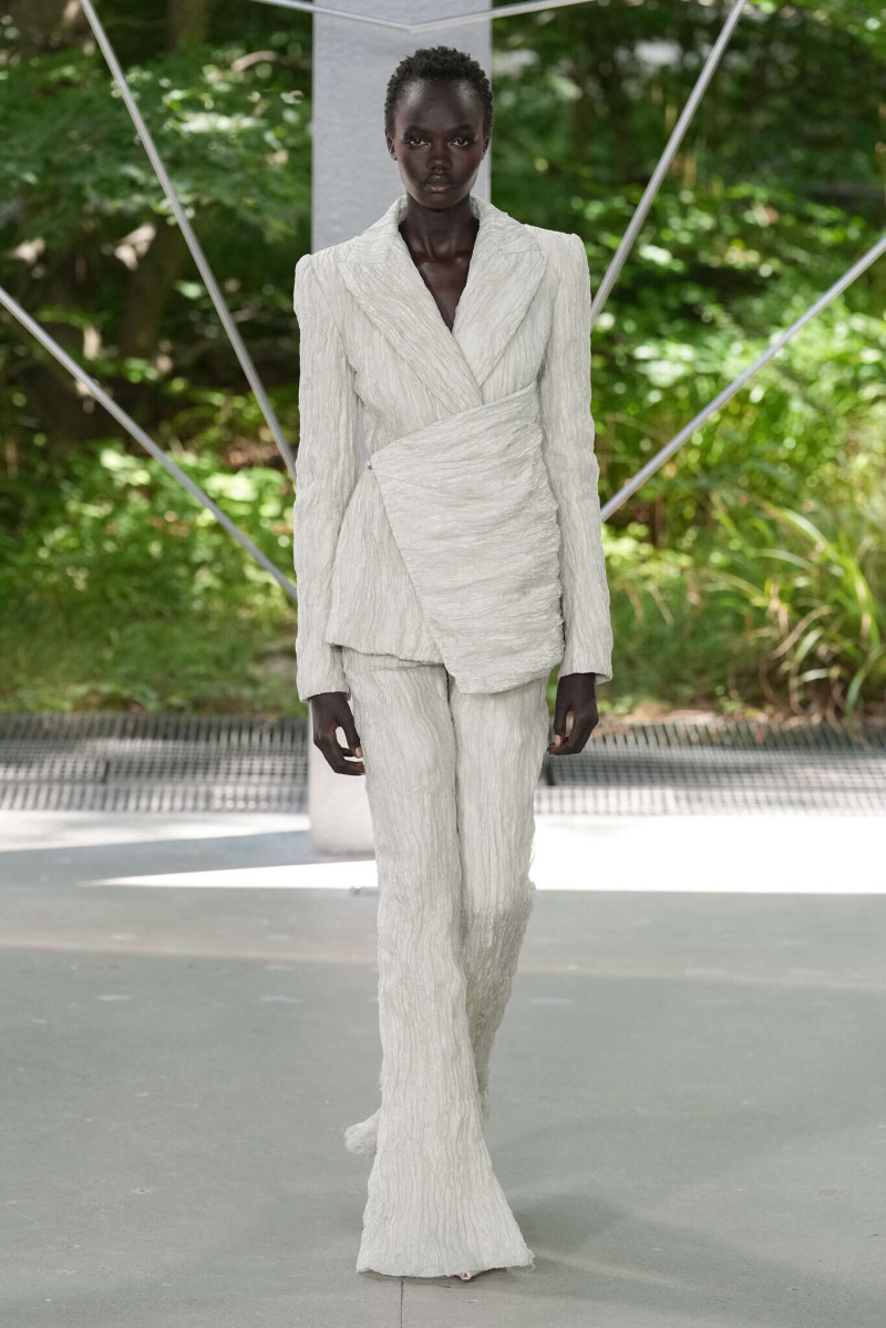 ArdAzAei fashion show for Autumn/Winter 2025
