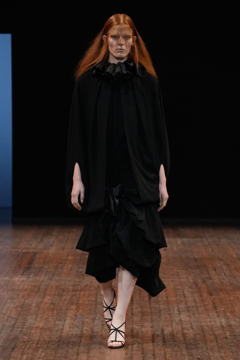 Viktor & Rolf fashion show for Autumn/Winter 2025