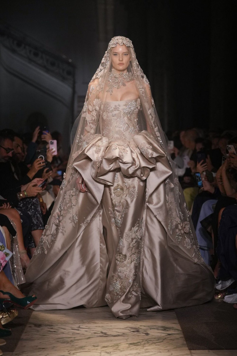 Elie Saab Couture fashion show for Autumn/Winter 2025