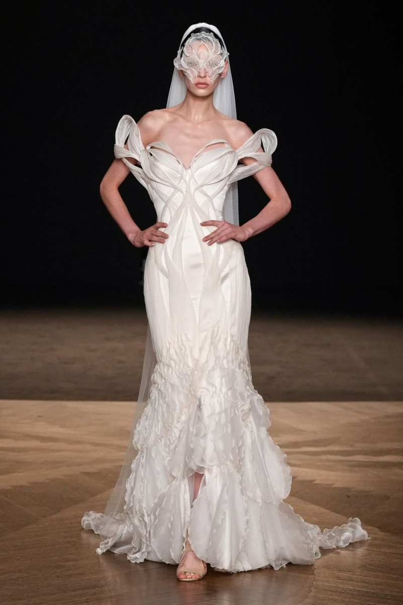 Iris Van Herpen fashion show for Autumn/Winter 2025