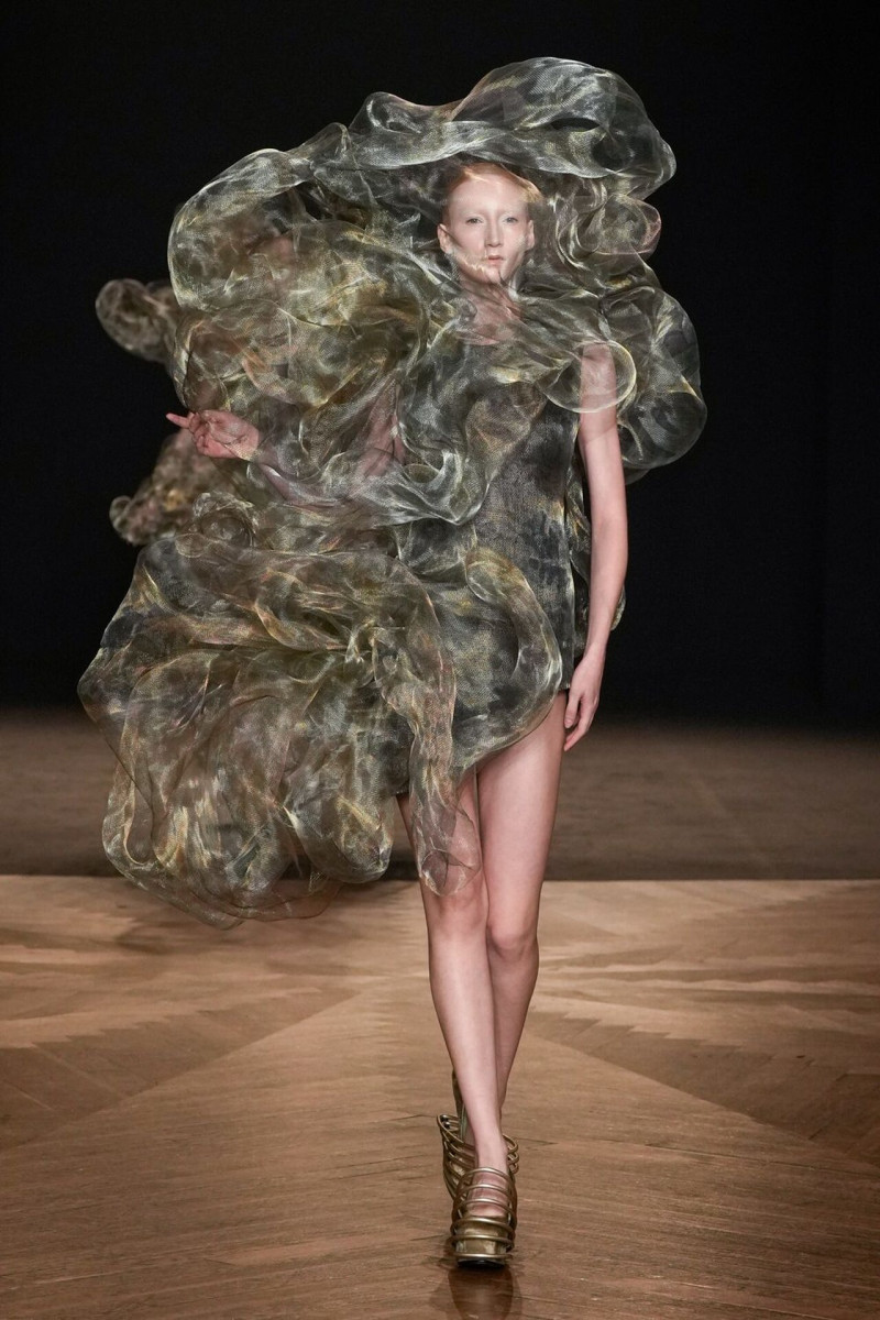 Iris Van Herpen fashion show for Autumn/Winter 2025