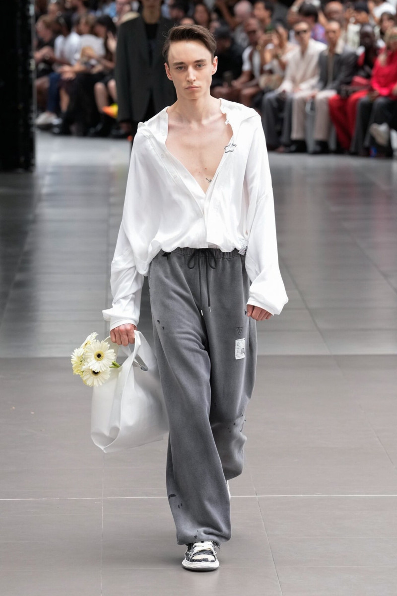 Mihara Yasuhiro fashion show for Spring/Summer 2026