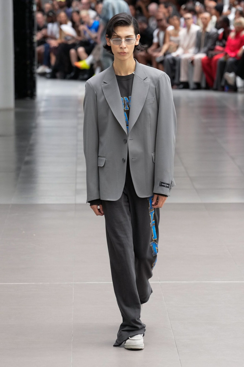 Mihara Yasuhiro fashion show for Spring/Summer 2026