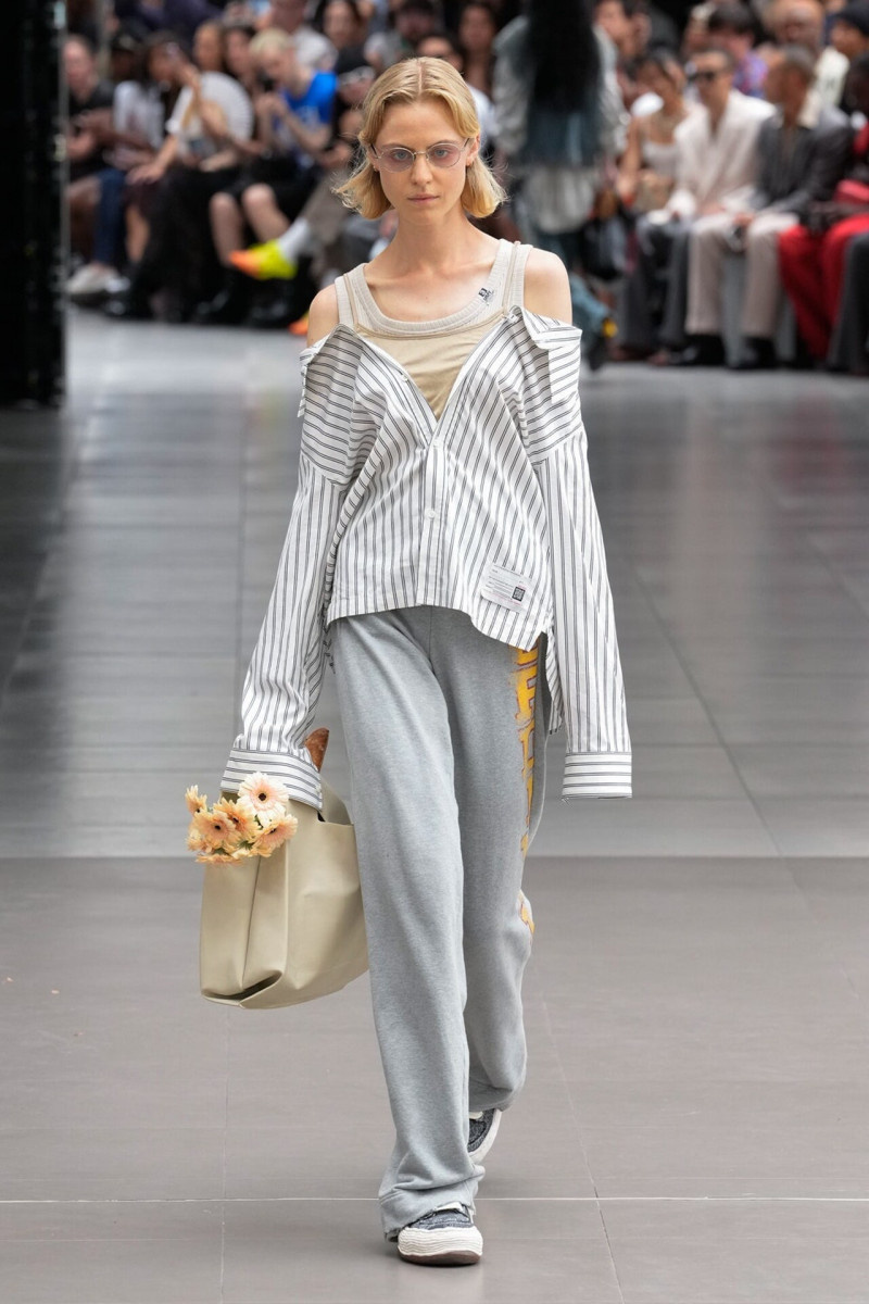 Mihara Yasuhiro fashion show for Spring/Summer 2026