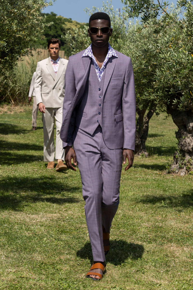 Emanuel Ungaro fashion show for Spring/Summer 2026