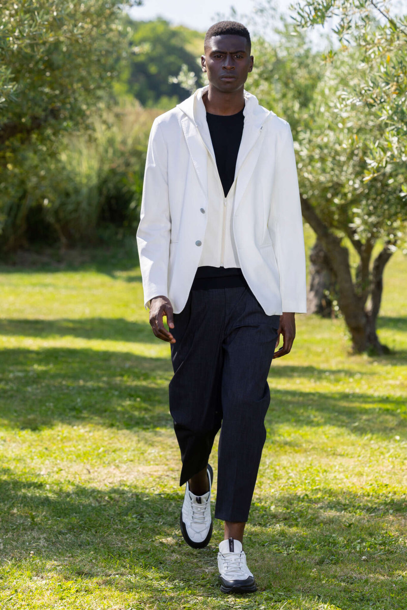 Emanuel Ungaro fashion show for Spring/Summer 2026