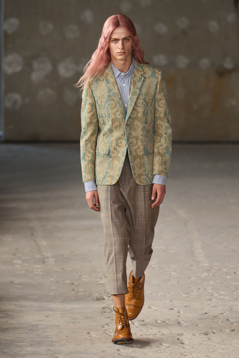 Junya Watanabe fashion show for Spring/Summer 2026