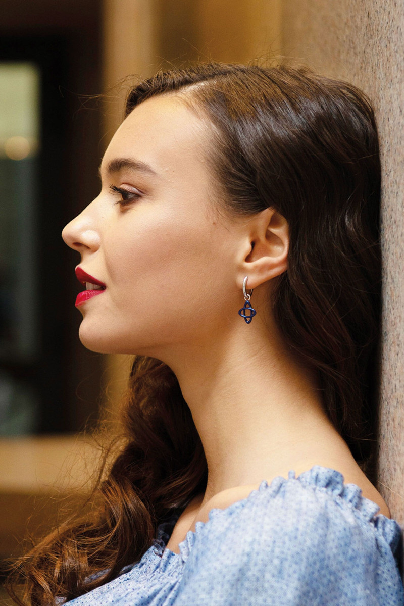 Lucia Bramani featured in  the Sara Loren advertisement for Autumn/Winter 2020