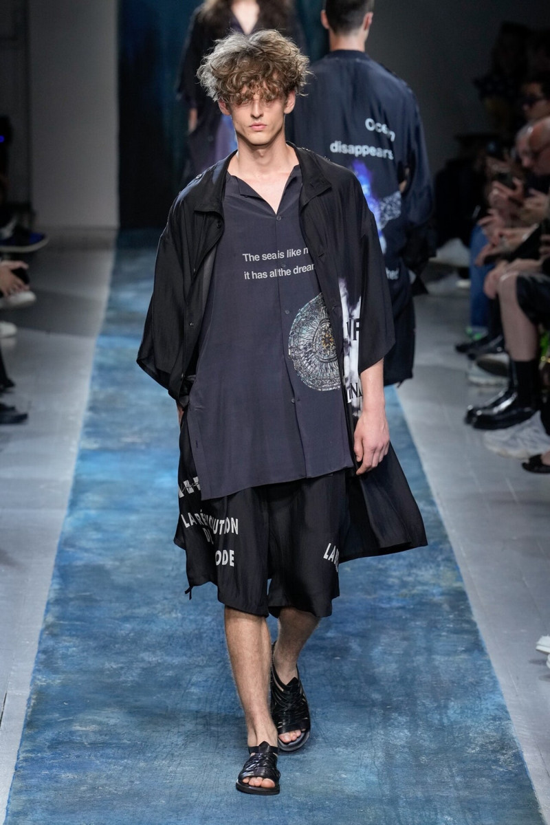 Yohji Yamamoto fashion show for Spring/Summer 2026