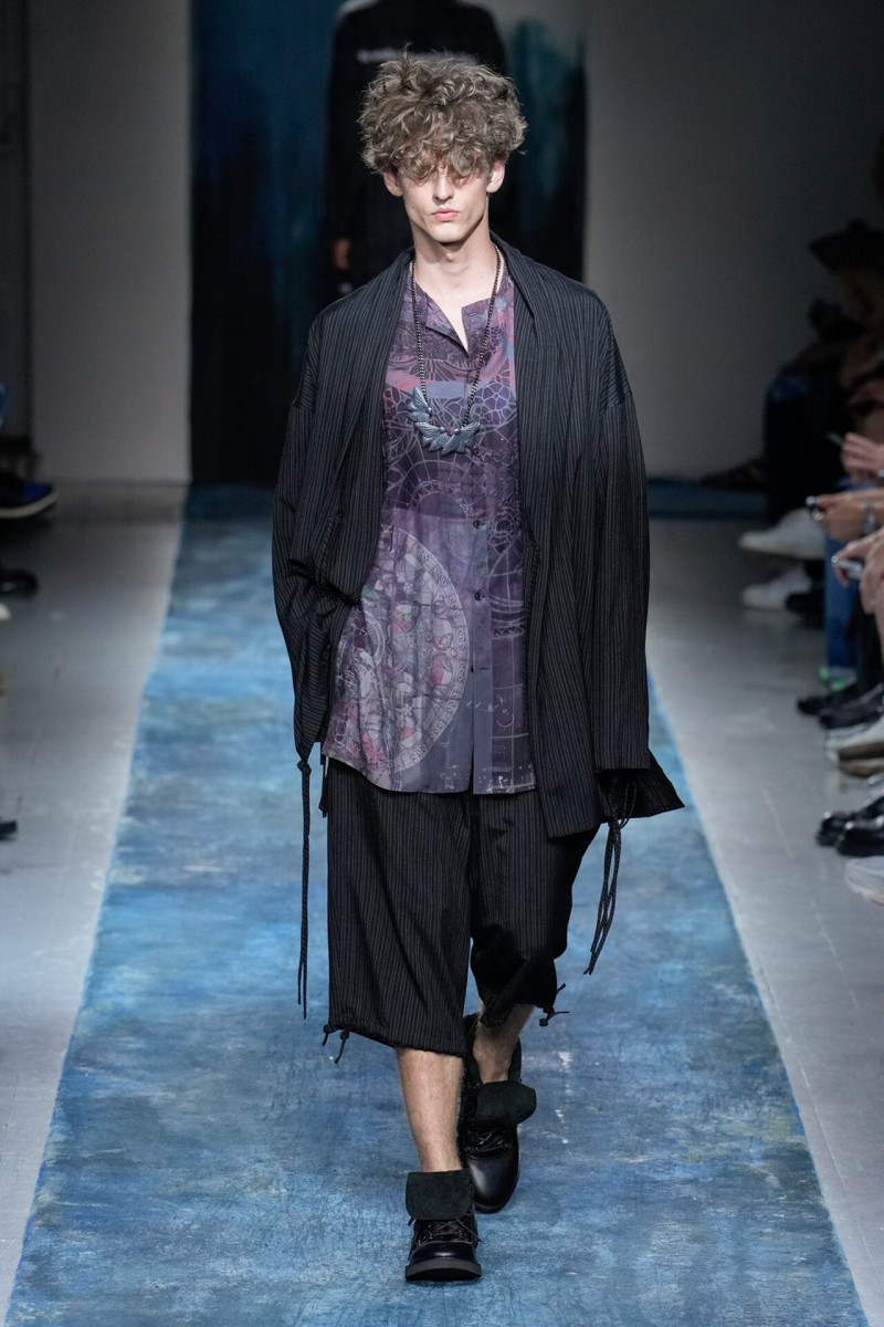 Yohji Yamamoto fashion show for Spring/Summer 2026