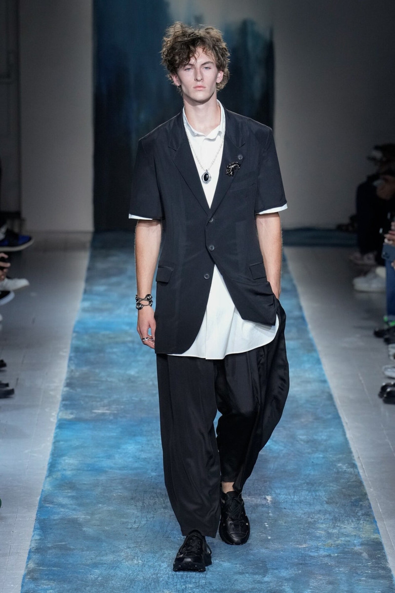 Yohji Yamamoto fashion show for Spring/Summer 2026