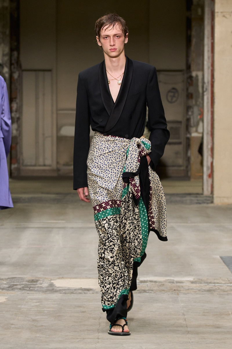 Dries van Noten fashion show for Spring/Summer 2026