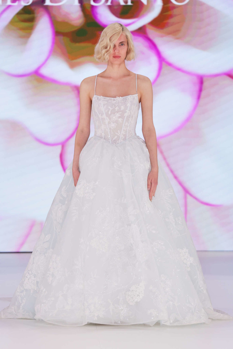 Ines Di Santo fashion show for Spring 2026