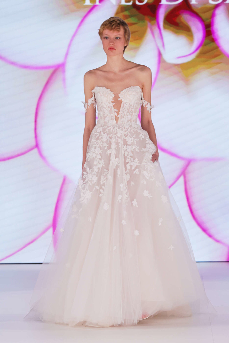 Ines Di Santo fashion show for Spring 2026