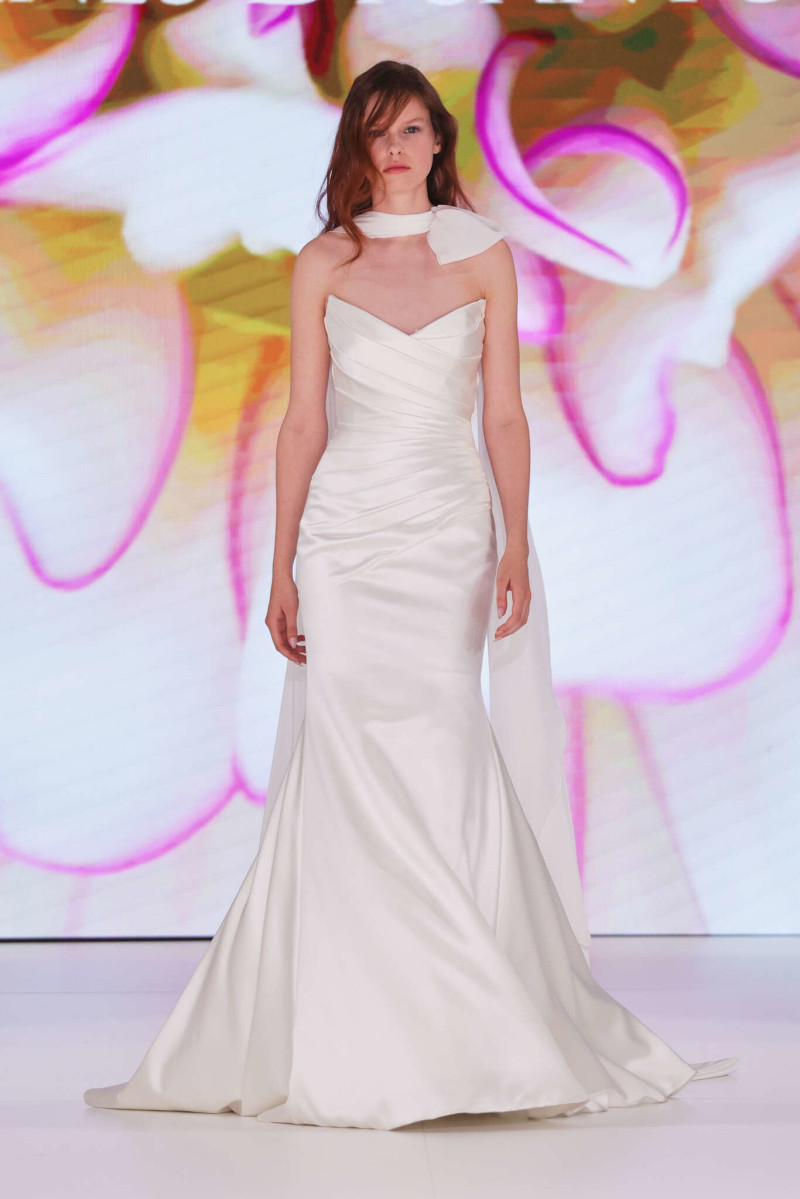 Ines Di Santo fashion show for Spring 2026