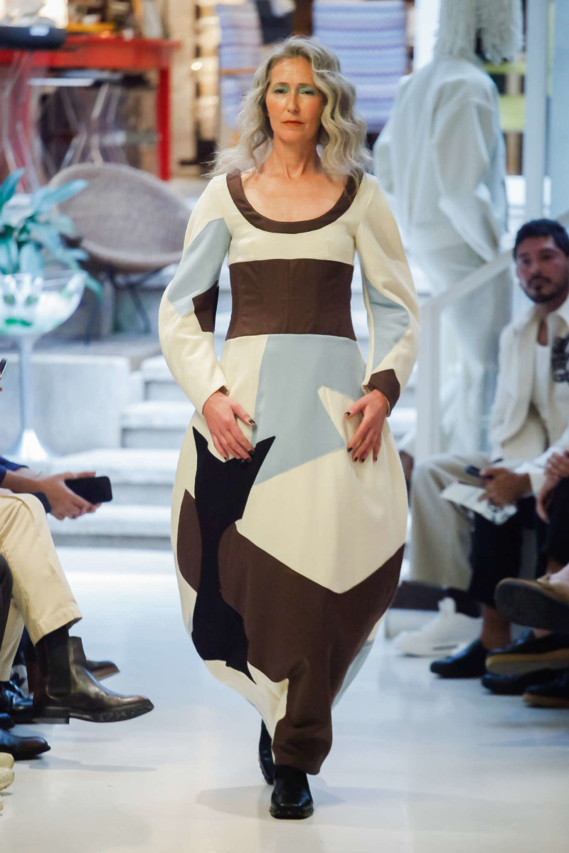 Handred fashion show for Autumn/Winter 2025