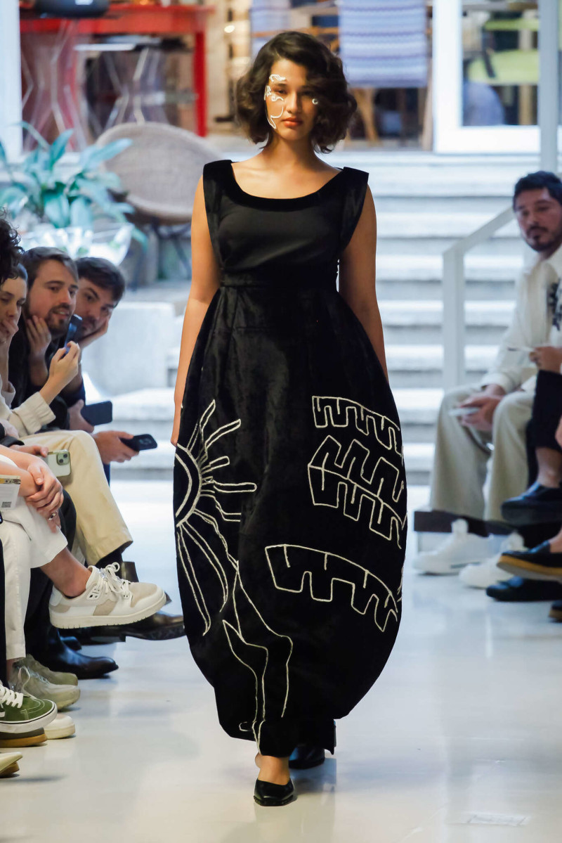 Handred fashion show for Autumn/Winter 2025