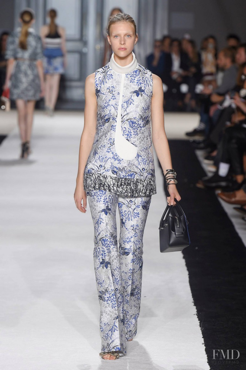 Hedvig Palm featured in  the Giambattista Valli fashion show for Spring/Summer 2015