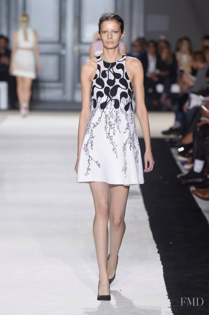 Dasha Denisenko featured in  the Giambattista Valli fashion show for Spring/Summer 2015
