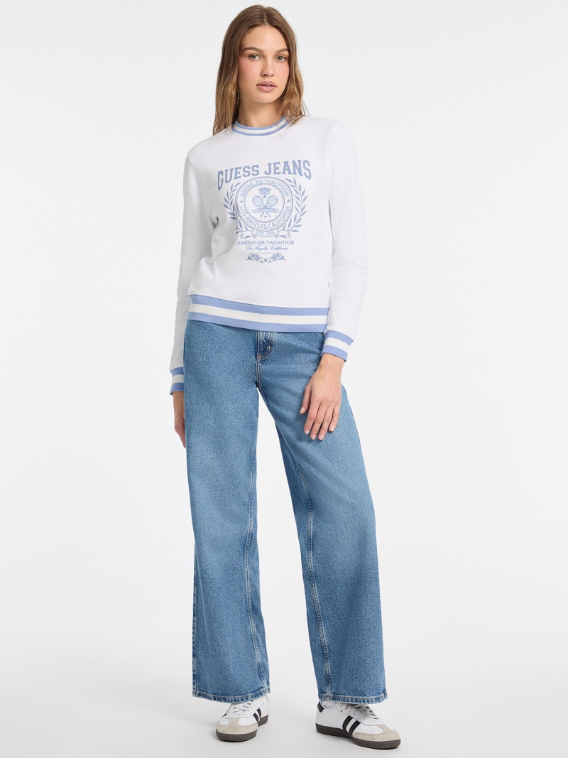Daria Mikolajczak featured in  the Guess catalogue for Pre-Fall 2025