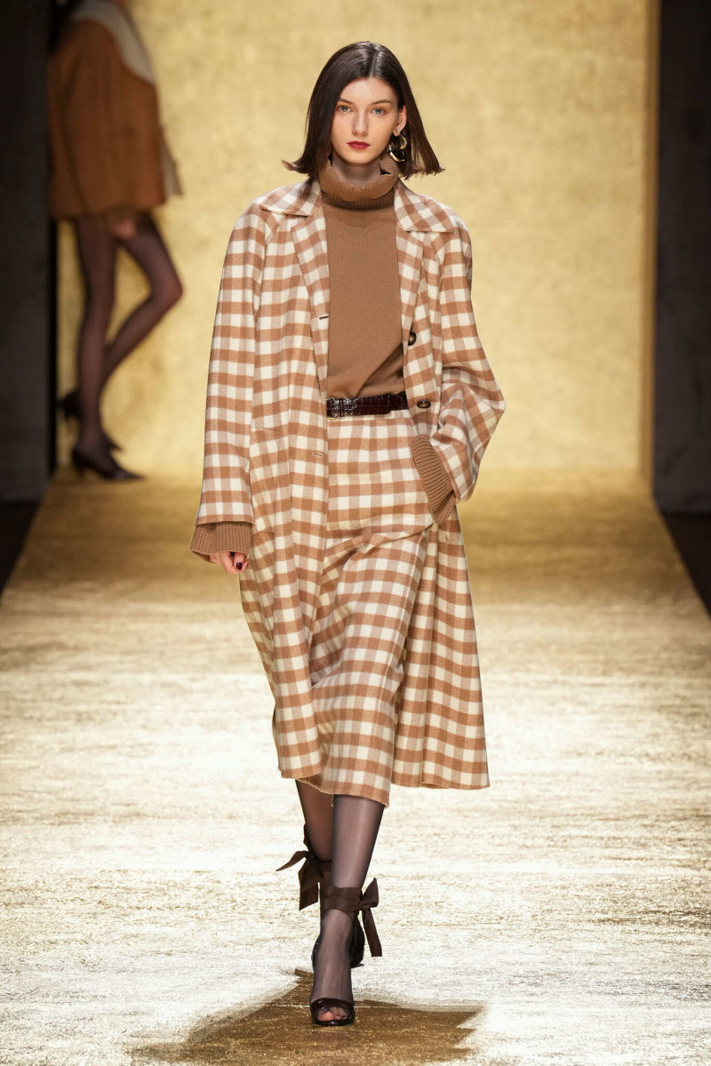 Luisa Spagnoli fashion show for Autumn/Winter 2025