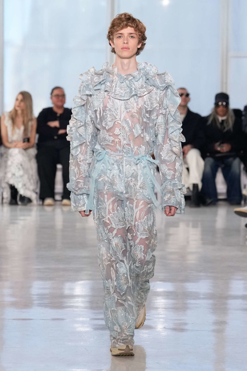 Aknvas fashion show for Autumn/Winter 2025