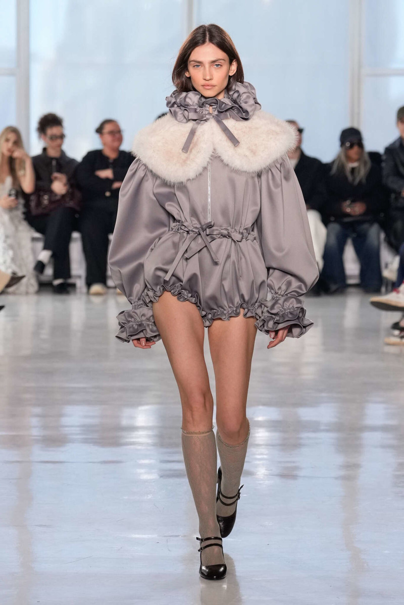 Aknvas fashion show for Autumn/Winter 2025