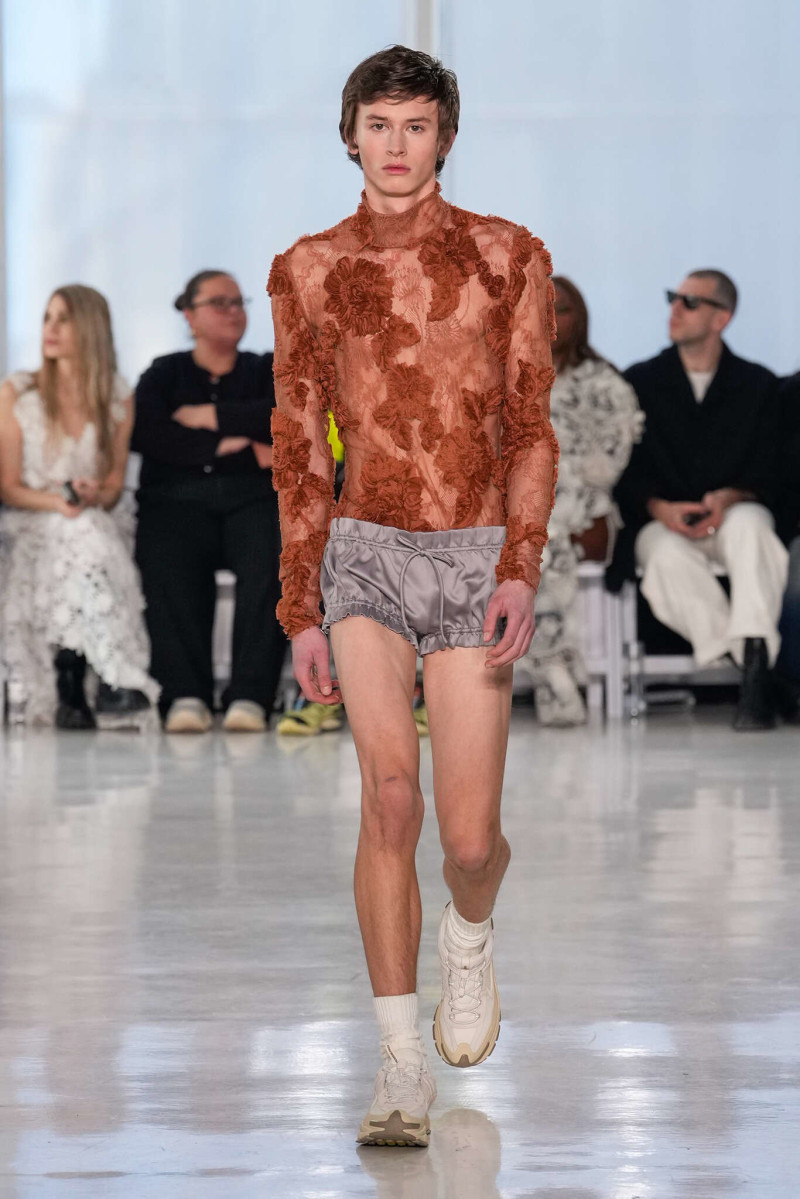 Aknvas fashion show for Autumn/Winter 2025