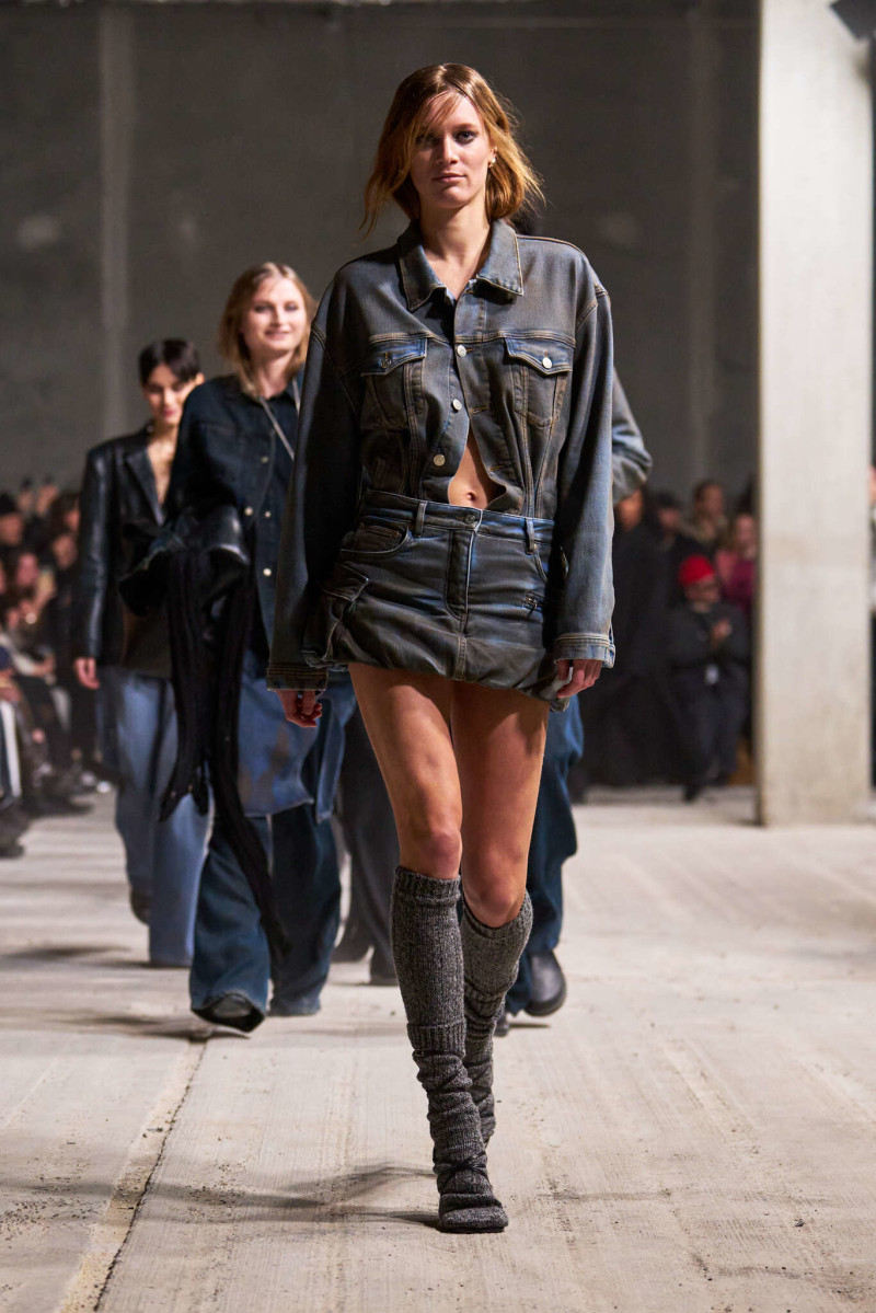 Won Hundred (RETAILER) fashion show for Autumn/Winter 2025