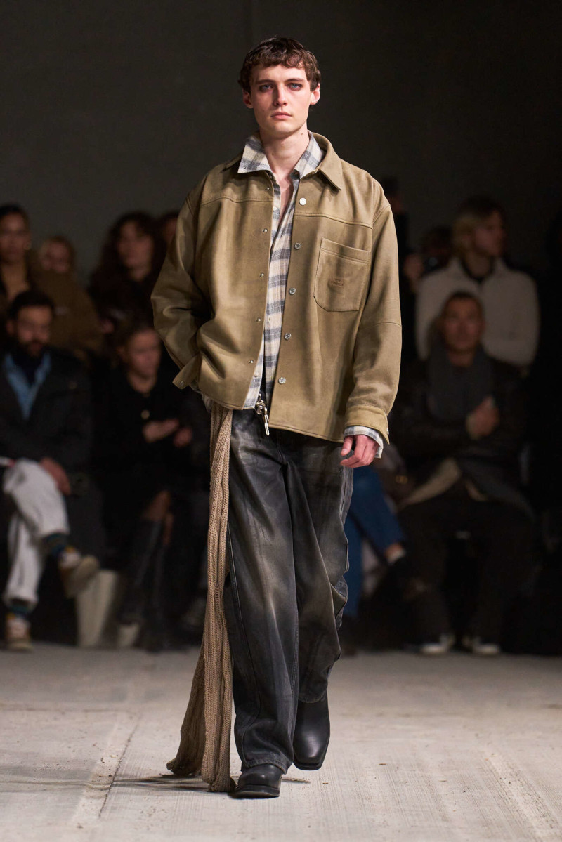 Won Hundred (RETAILER) fashion show for Autumn/Winter 2025