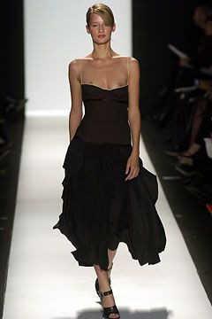 Narciso Rodriguez fashion show for Autumn/Winter 2004