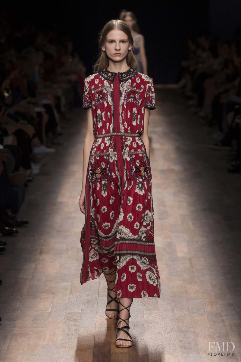 Ola Munik featured in  the Valentino fashion show for Spring/Summer 2015