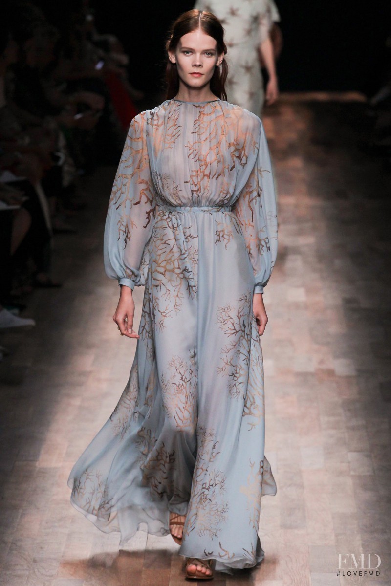 Irina Kravchenko featured in  the Valentino fashion show for Spring/Summer 2015