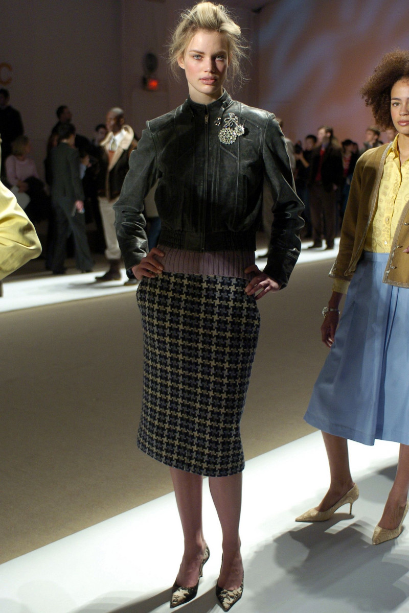 Perry Ellis fashion show for Autumn/Winter 2004