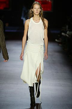 Phi fashion show for Autumn/Winter 2004