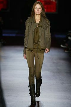 Phi fashion show for Autumn/Winter 2004