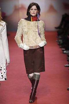 Pollini fashion show for Autumn/Winter 2004