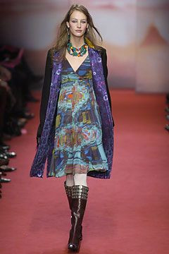 Pollini fashion show for Autumn/Winter 2004