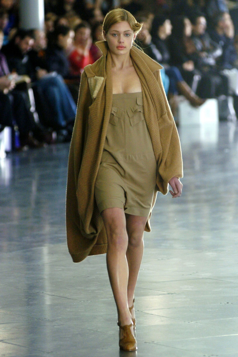 Preen by Thornton Bregazzi fashion show for Autumn/Winter 2004