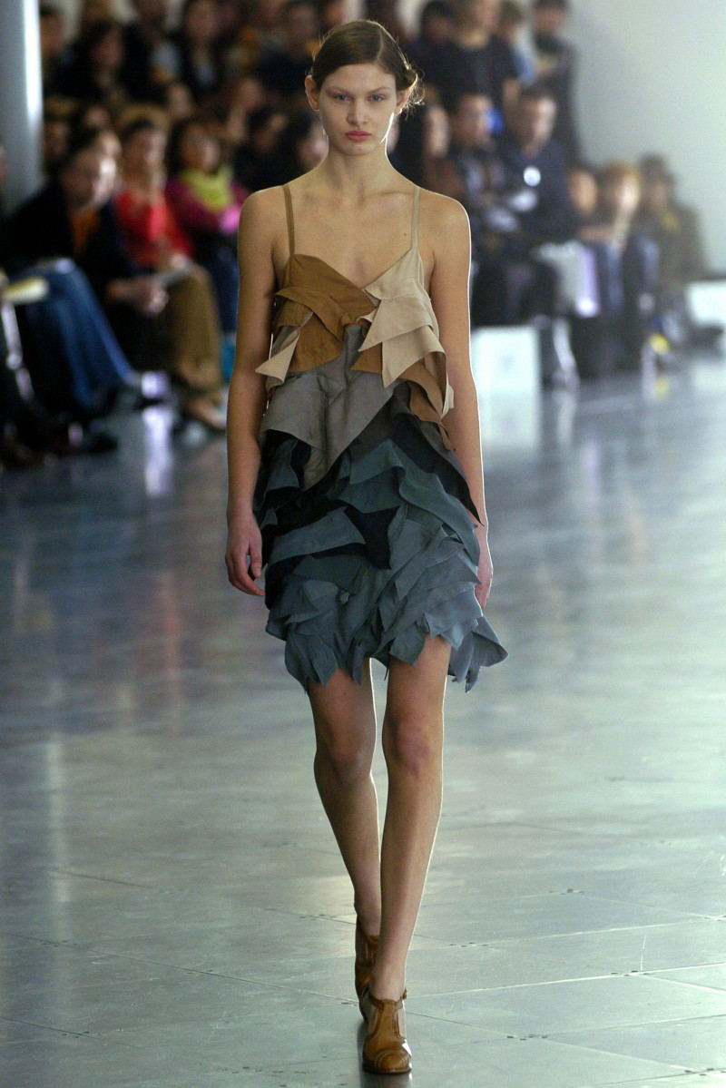 Preen by Thornton Bregazzi fashion show for Autumn/Winter 2004