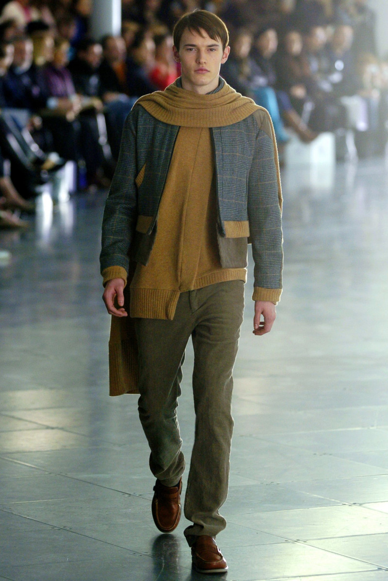 Preen by Thornton Bregazzi fashion show for Autumn/Winter 2004