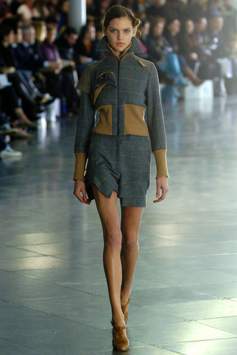 Preen by Thornton Bregazzi fashion show for Autumn/Winter 2004