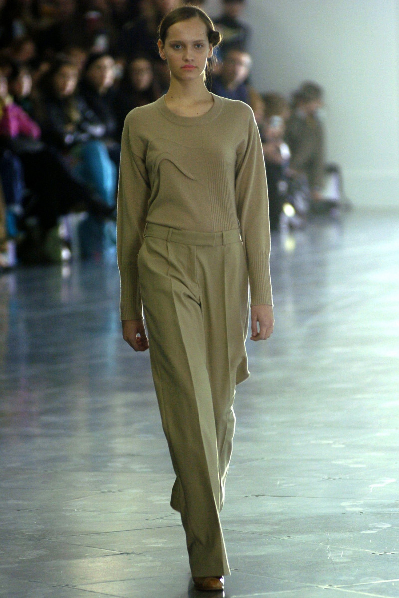 Preen by Thornton Bregazzi fashion show for Autumn/Winter 2004