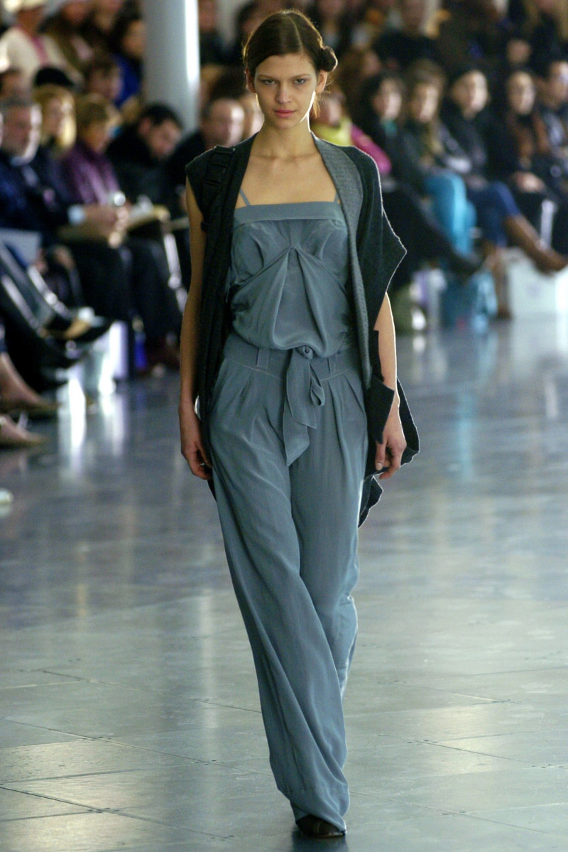 Preen by Thornton Bregazzi fashion show for Autumn/Winter 2004
