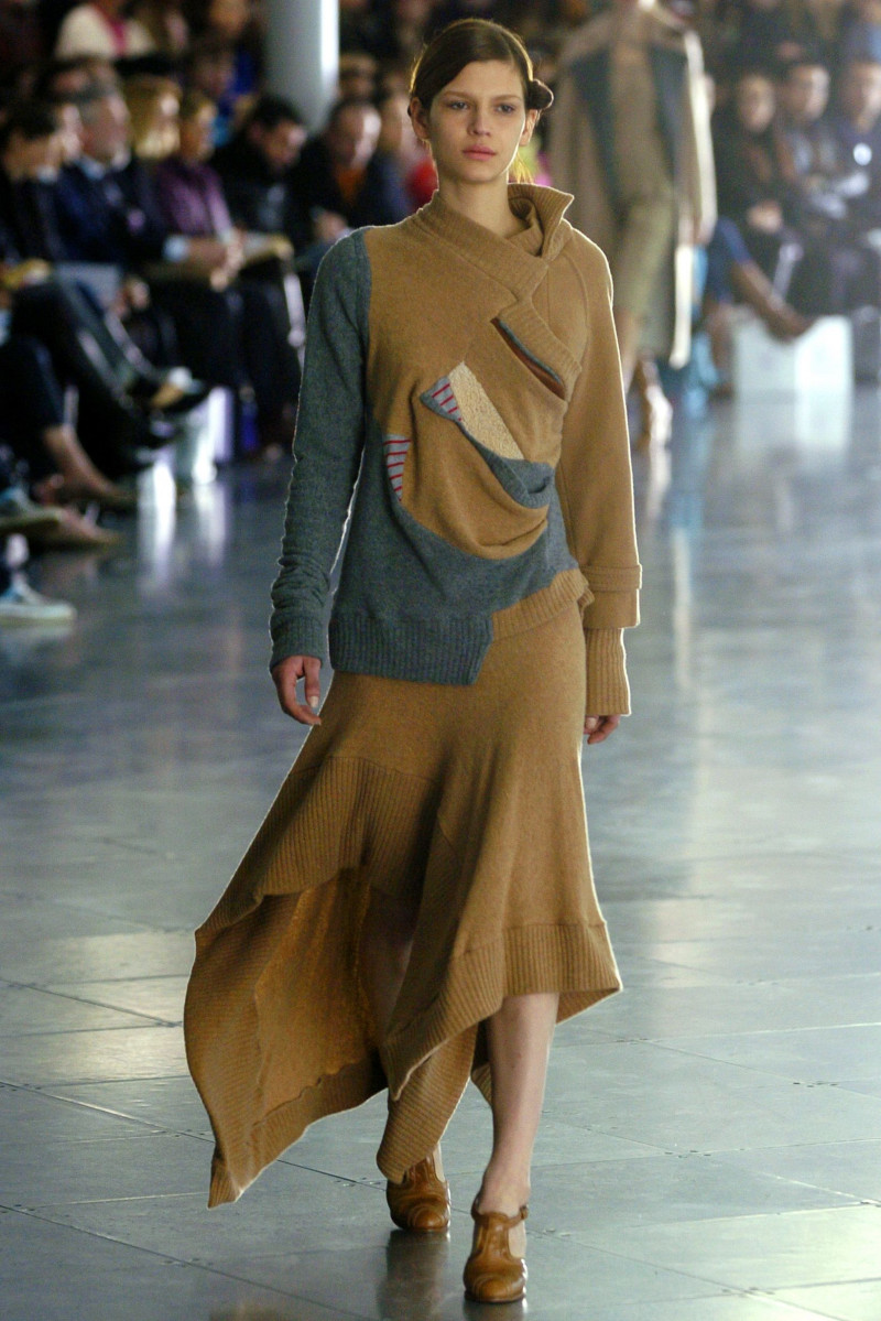 Preen by Thornton Bregazzi fashion show for Autumn/Winter 2004